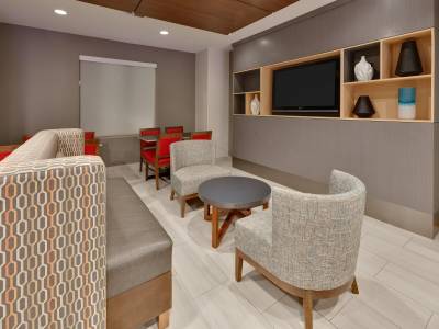 Holiday Inn Express & Suites Duncan