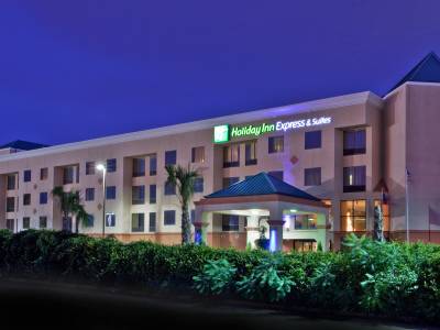 Holiday Inn Express & Suites Lawrenceville