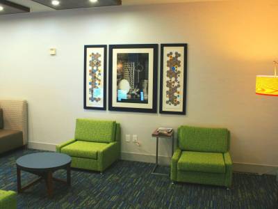 Holiday Inn Express & Suites Marina