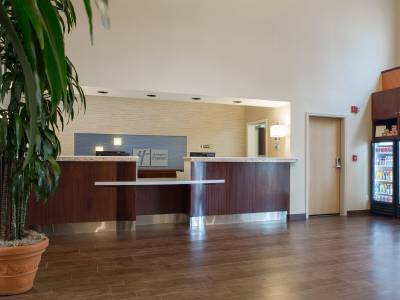 Holiday Inn Express & Suites San Jose - Morgan Hill