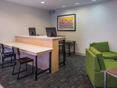 Holiday Inn Express Hotel & Suites Tampa - Anderson Road