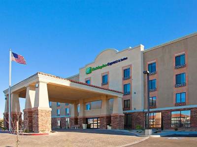 Holiday Inn Express & Suites Twentynine Palms - Joshua Tree