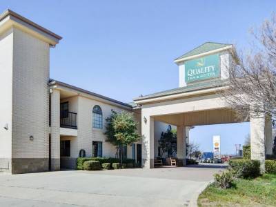 Quality Inn & Suites