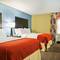 Holiday Inn Express Fort Campbell - Oak Grove