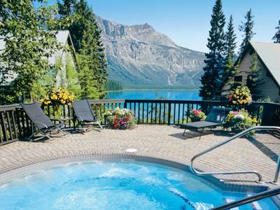 Emerald Lake Lodge