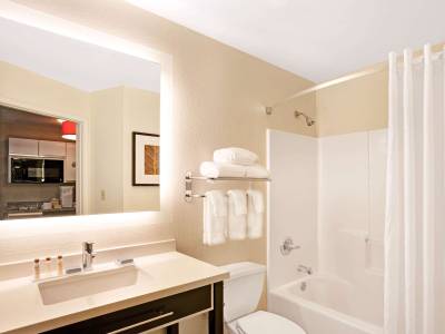 Hawthorn Suites by Wyndham Hartford Meriden