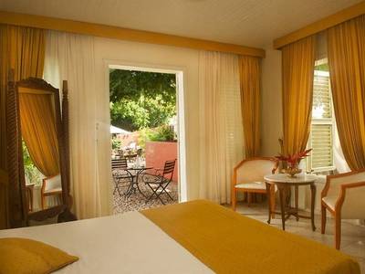 Kura Hulanda Village & Spa 