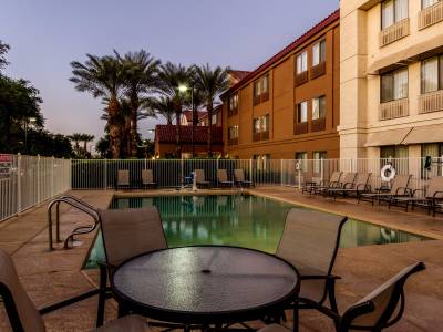Red Roof PLUS Tempe Phoenix Airport
