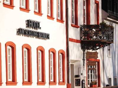 Hotel & Café Am Schloss Biebrich