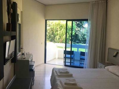 Larisa Boutique Hotel 