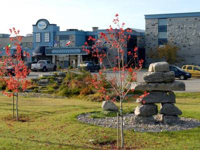 Centre de Congres & Hotel la Sagueneenne