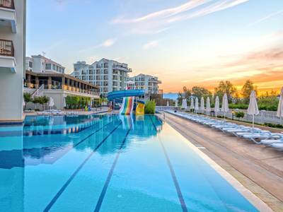 Royal Atlantis Spa & Resort