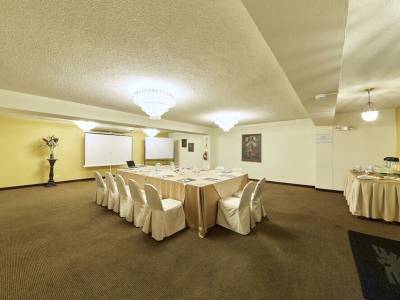 Thunderbird Hotels Carrera