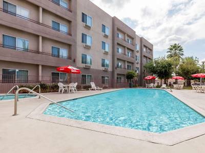 Ramada Limited Bakersfield North
