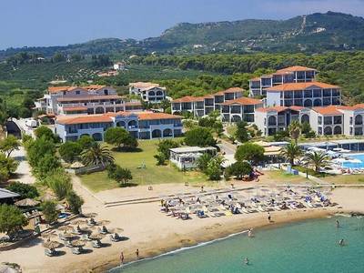 The Bay Hotel & Suites