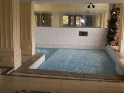 Stanford Suites Hotel