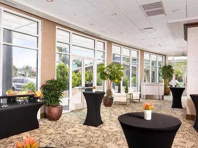 Holiday Inn San Diego Bayside