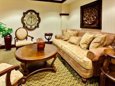 Holiday Inn Express Hotel & Suites Greenwood