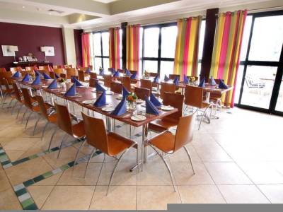 Cresta President Hotel