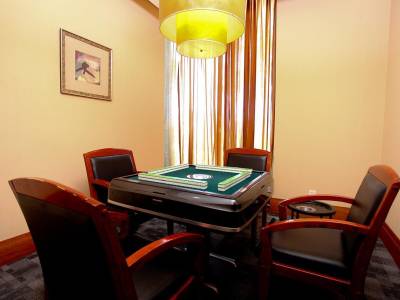 Howard Johnson Plaza Lingang