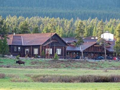 Lake Lodge Cabins