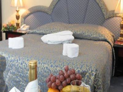 Ambassador Almaty (Foto)