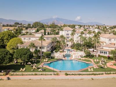 Healthouse Las Dunas Health & Beach Spa