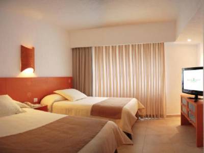 Laguna Suites Golf & Spa