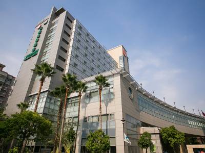 Evergreen Plaza Hotel