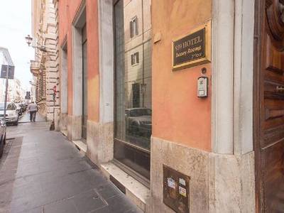 939 Hotel Luxury Rooms