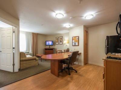 Candlewoods Suites Medical Center