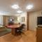 Candlewoods Suites Medical Center