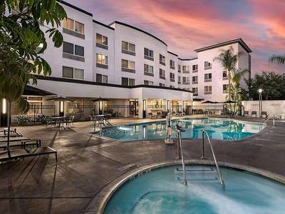 Courtyard Anaheim Resort/Convention Center