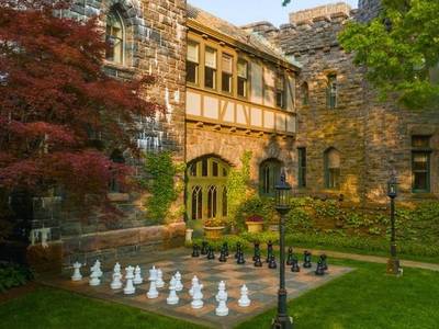 Castle on the Hudson