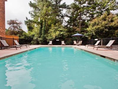 Holiday Inn Express & Suites Buford NE - Lake Lanier Area