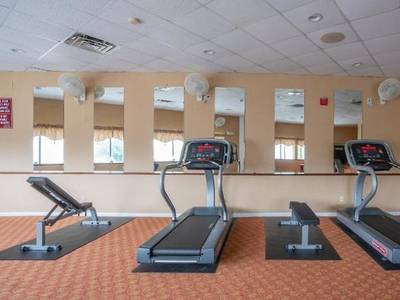 The Admiralty Inn & Suites