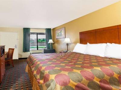 Days Inn by Wyndham Lebanon