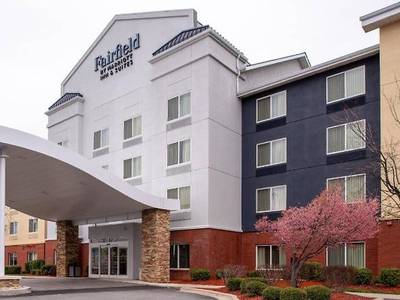 Fairfield Inn & Suites Greensboro Wendover
