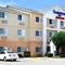 Fairfield Inn & Suites Victoria