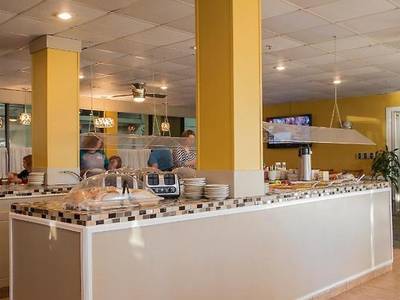 Grande Shores Ocean Resort Condos