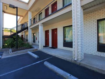 Americas Best Value Inn & Suites - Glen Allen/Richmond