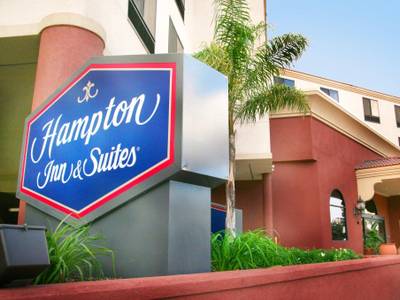 Hampton Inn & Suites Los Angeles Burbank Airport