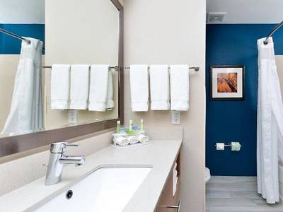 Holiday Inn Express Bernalillo