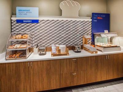 Holiday Inn Express Hotel & Suites Beaumont - Oak Valley