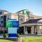 Holiday Inn Express Hotel & Suites Lewisburg