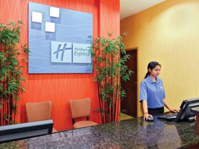 Holiday Inn Express Hotel & Suites Malvern