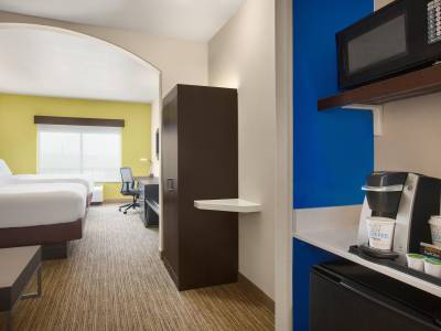 Holiday Inn Express & Suites San Antonio NW-Medical Area