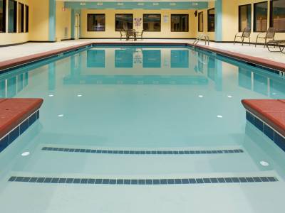 Holiday Inn Express Hotel & Suites Sylacauga