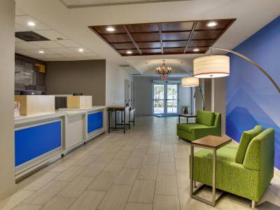 Holiday Inn Express Hotel & Suites West Palm Beach Metrocentre