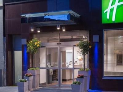 Holiday Inn Express New York City Times Square